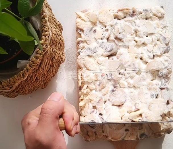 超详细雪花酥教程,材料简单又好做,年货必备!
